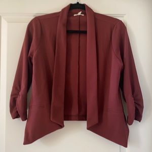NWOT 3/4 Ruched Sleeve Textured Blazer